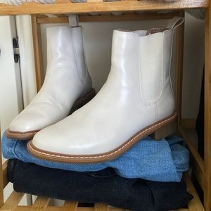 White universal thread ankle boots